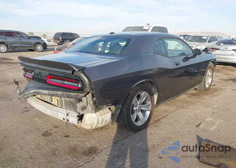 2022 Dodge Challenger Sxt z USA, uszkodzony, nr VIN 2C3CDZAG2NH263566